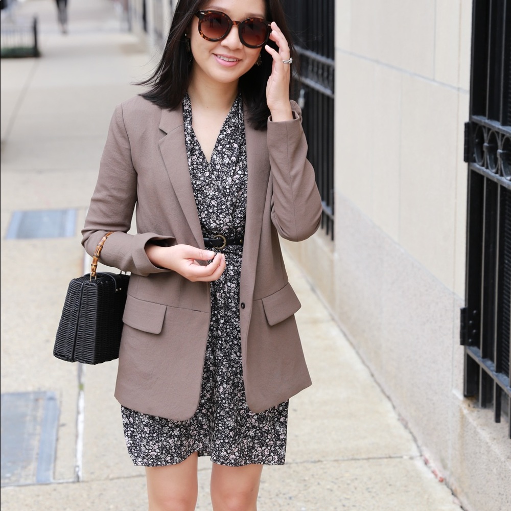 Aritzia Wilfred Echelle Jacket Blazer in earl grey - Picture 1 of 8
